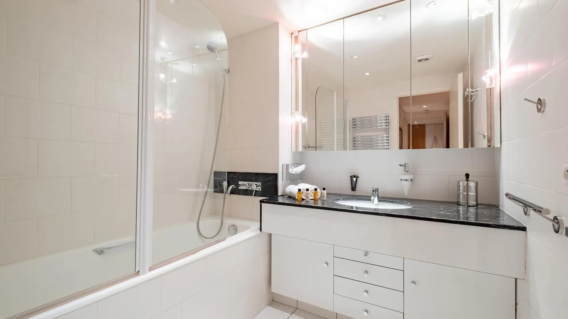 Apartment Veeve - Eiffel Skies